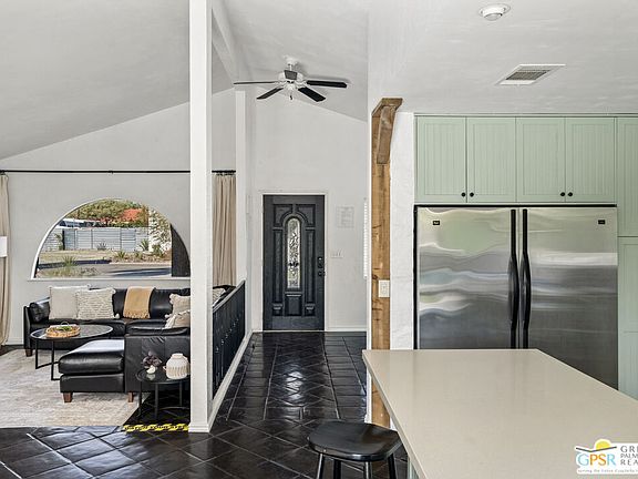 4th image of 2493 E Powell Rd