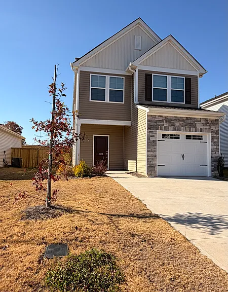 1428 Donhill Dr — Photo 2