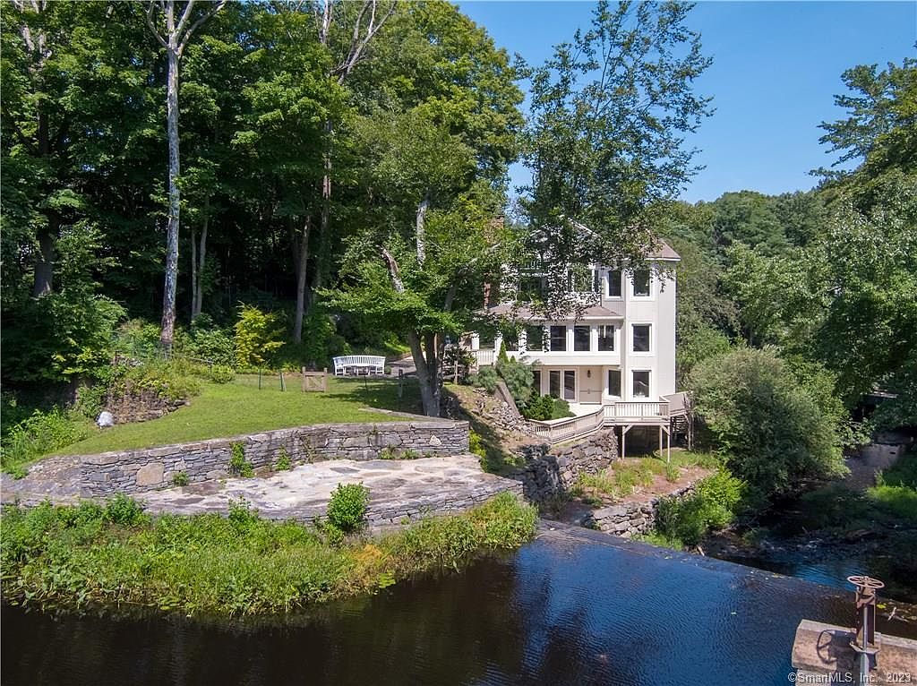 19 W Main St, Chester, CT 06412 Zillow