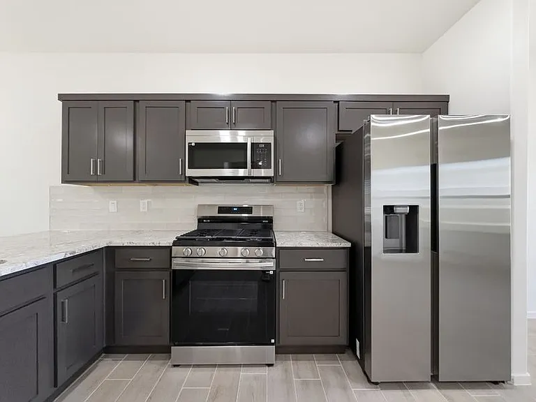13961 Victory Sky Ave — Photo 4