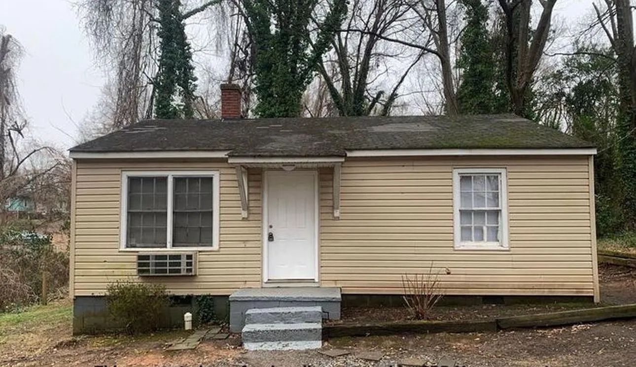 2 bed, 600 sqft, $1,250 — Photo 1