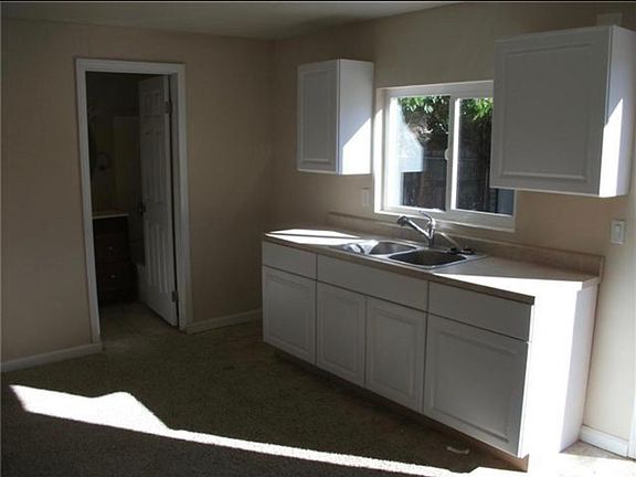 4th image of 230 29th St