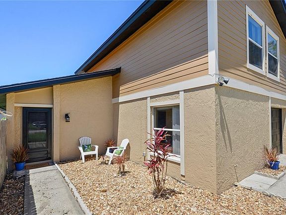 4th image of 10010 Regal Woods Ln