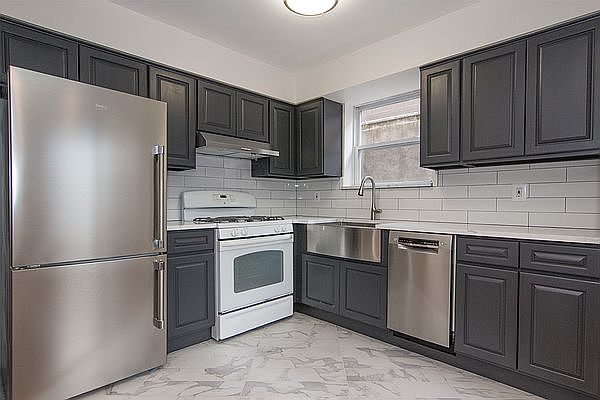 1st image of 2005 Hazen St APT 1