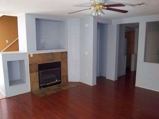 4th image of 19 Belle Crest Ct