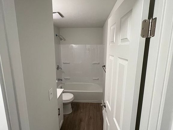 4th image of 3419 14th Ave W #3