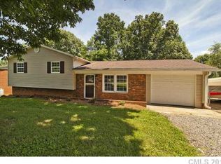 130 Powder Horn Rd, Mooresville, NC 28115