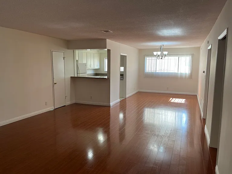 1065 S Holt Ave — Photo 2