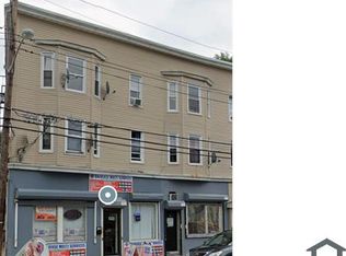 100 Park St, Orange, NJ 07050