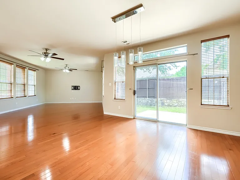 6517 Renewal Rd — Photo 13