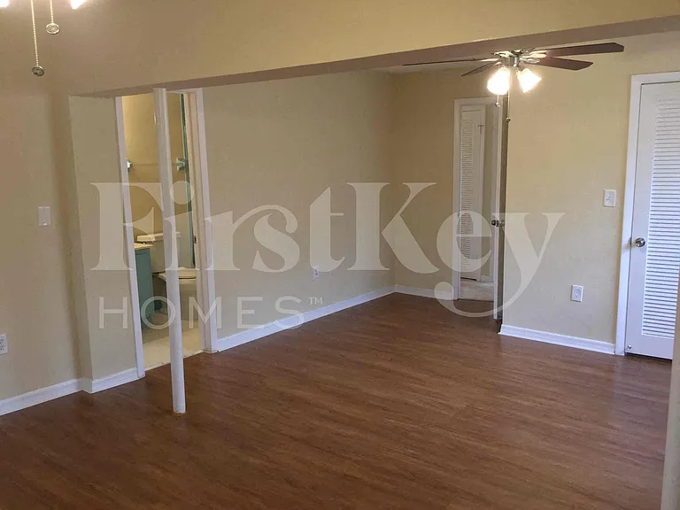 1955 NW 193rd Ter — Photo 16