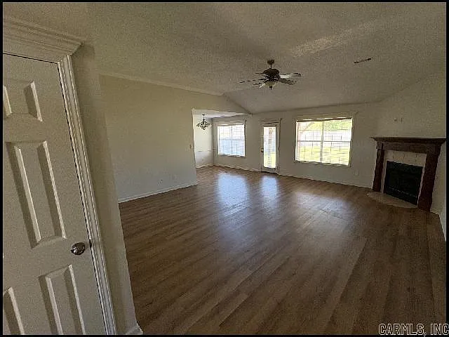2310 Kellybrook — Photo 2