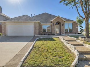 700 Dover Park Trl, Mansfield, TX 76063