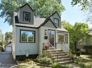 637 S Berkley Ave, Elmhurst, IL