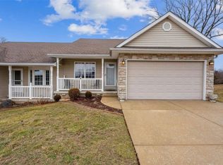 2732 Royal Oak Dr, High Ridge, MO 63049