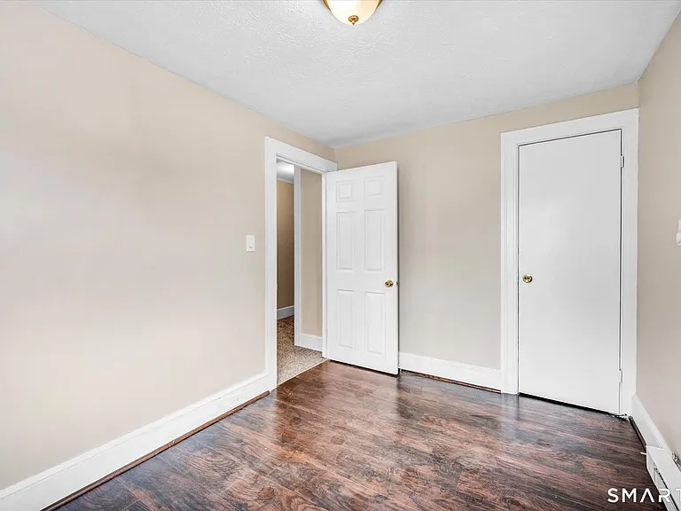 128-130 Sisson St #2 — Photo 14