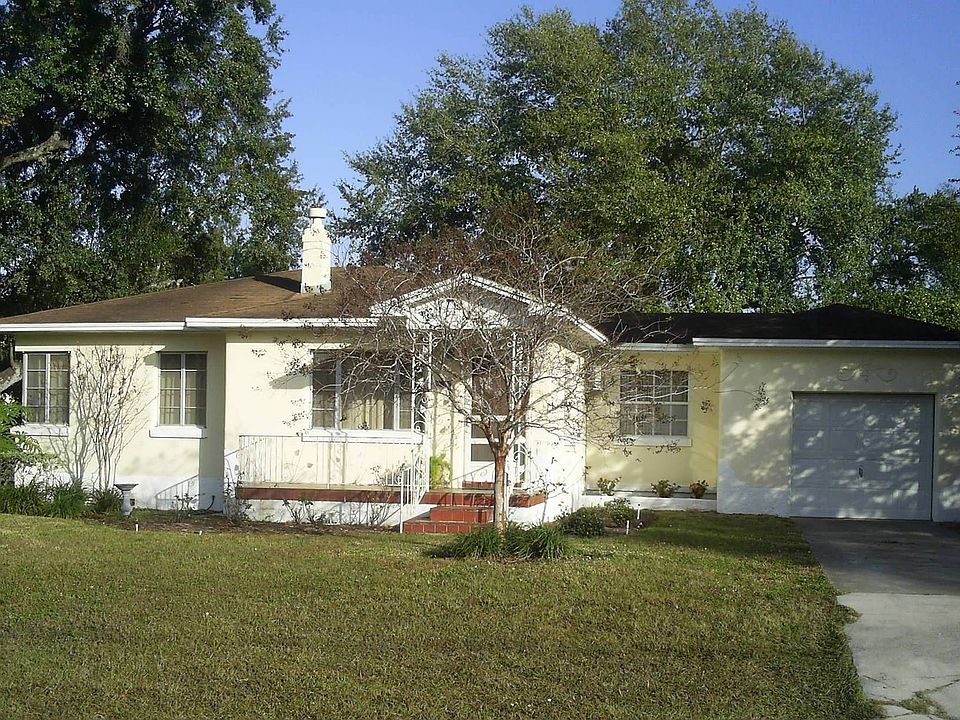 Cozy historic Tampa location!