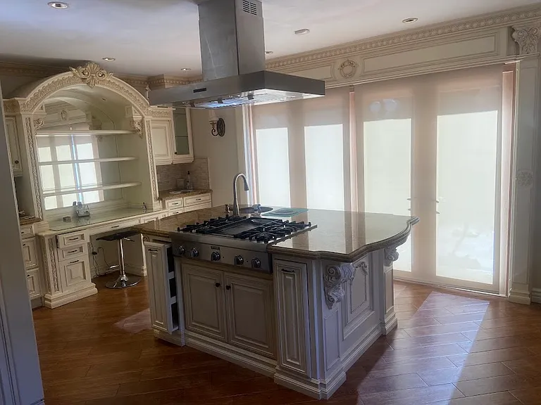 1617 N Orange Grove Ave — Photo 24