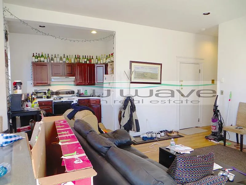 2 bed, 900 sqft, $4,000 — Photo 4