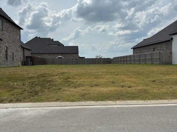 215 Big Lake Run, Youngsville, LA 70592