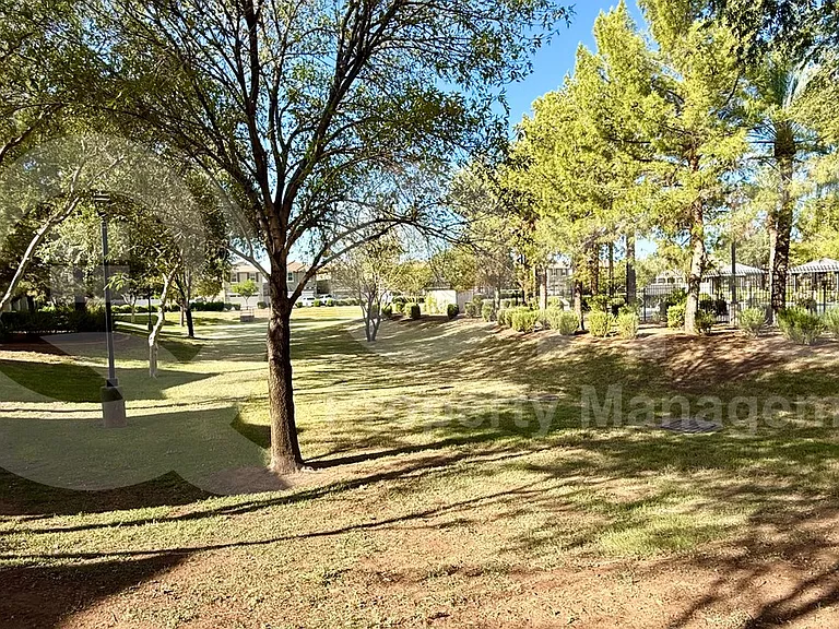 3747 E Hans Dr — Photo 27