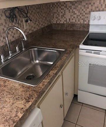 5th image of 3648 Southpointe Dr #1