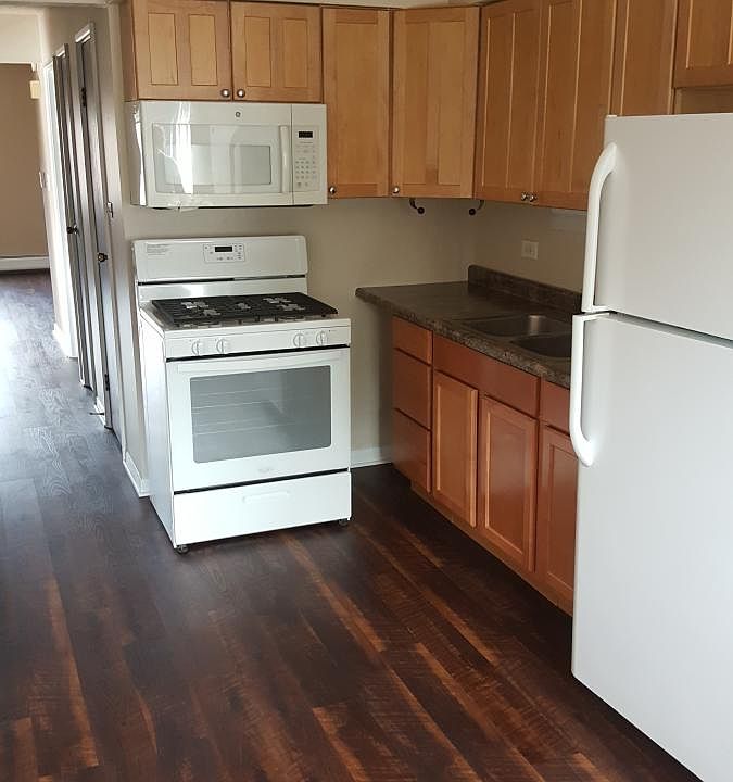 1st image of 10034 Holly Ln #10034