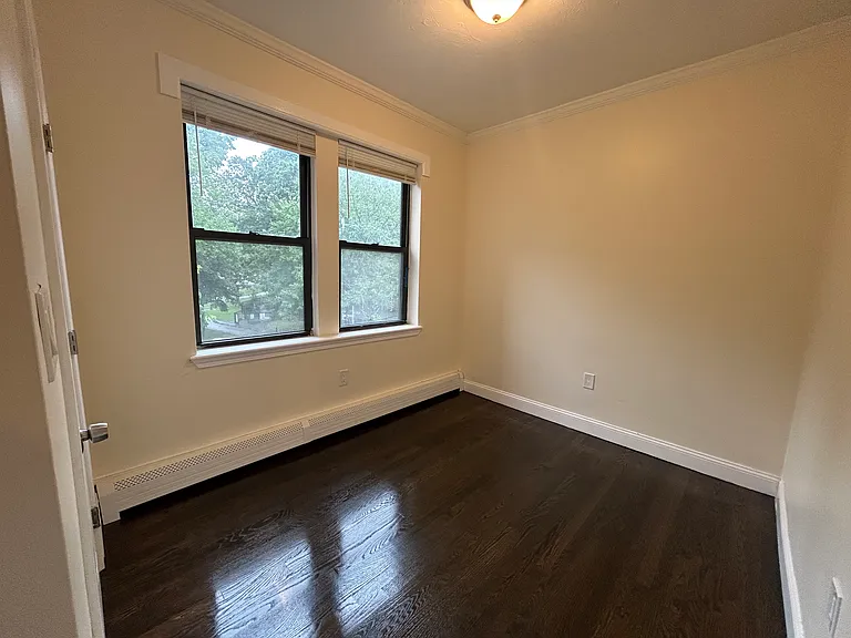 435 Walnut Ave #6 — Photo 9