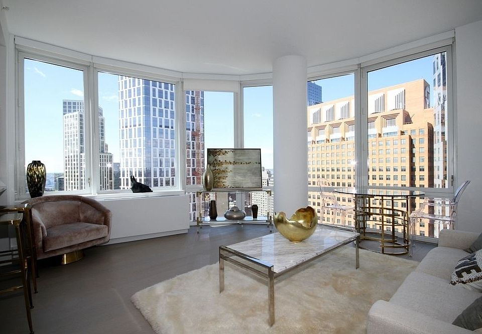 1st image of 86 Fleet Pl APT 33B