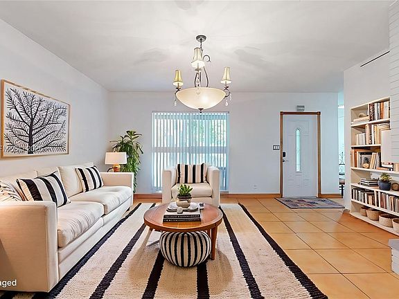 5th image of 8030 SW 96th St