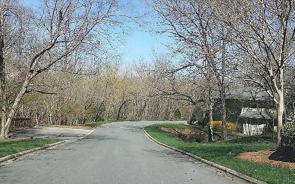 5th image of 2509 Landing View Ln