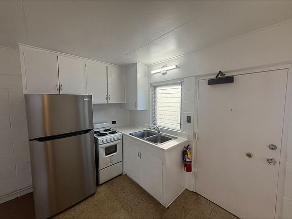 2nd image of 166 Lakeview Cir #A