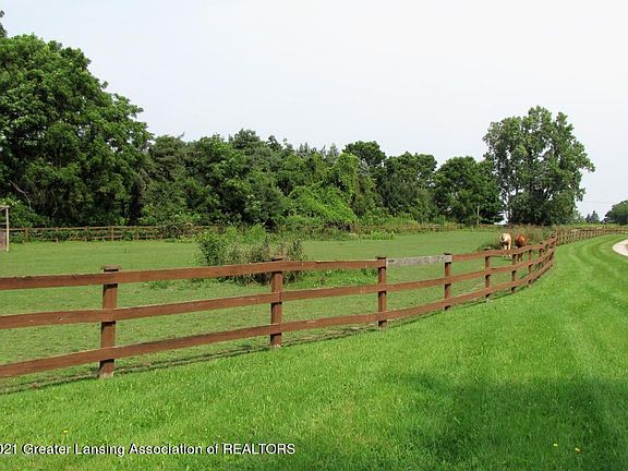 5th image of 3082 Pinch Hwy
