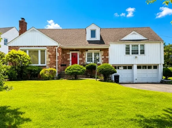 88 Meadowbrook Rd, North Plainfield Boro, NJ 07062