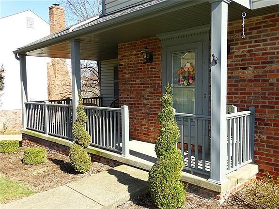 2nd image of 310 Winchester Ct
