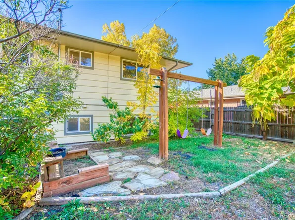 130 Merideth Lane, Longmont, CO 80501