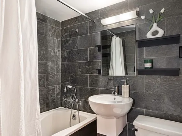 250 Mercer Street image 9 of 15