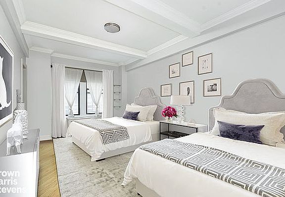 4th image of 825 W End Ave #3-F