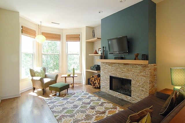 1st image of 743 N Wolcott Ave #4