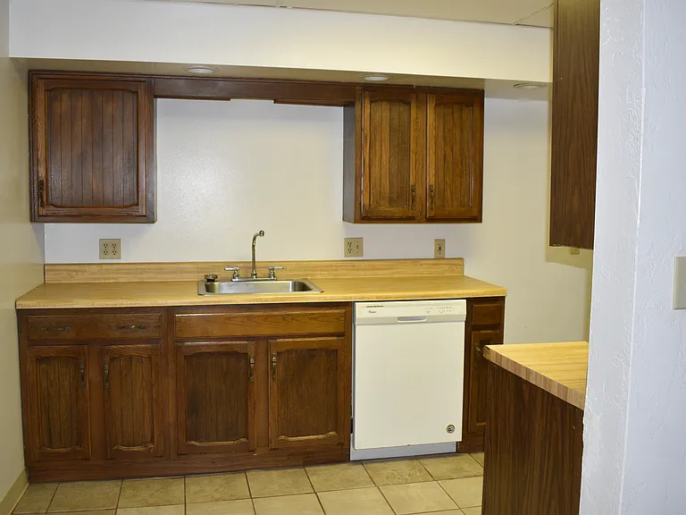 510 Ohio Ave #1 — Photo 4