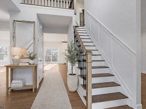 2nd image of 181 Maple Ave