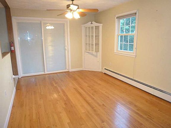 4th image of 277 Reservoir Ave