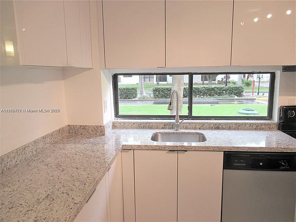 4th image of 17021 N Bay Rd APT 120