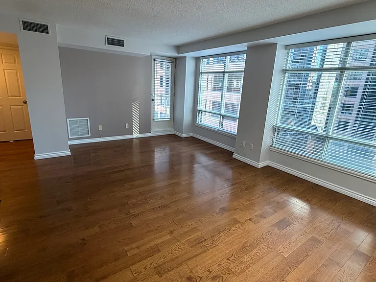 99 Hayden St #903 — Photo 3