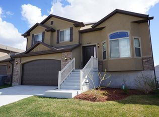 997 Farnham Dr N, North Salt Lake, UT 84054
