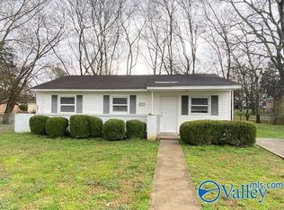 4818 Shawmont Dr NW, Huntsville, AL 35810