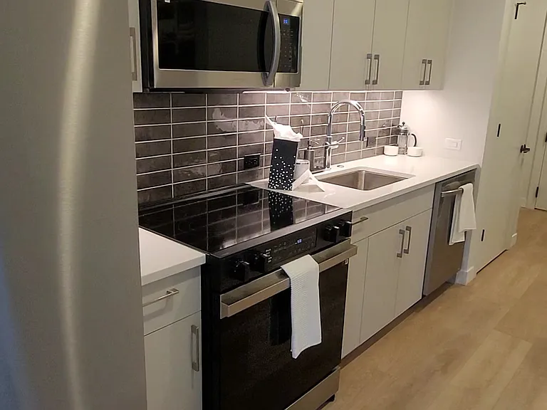 1050 W Van Buren St #1403 — Photo 1