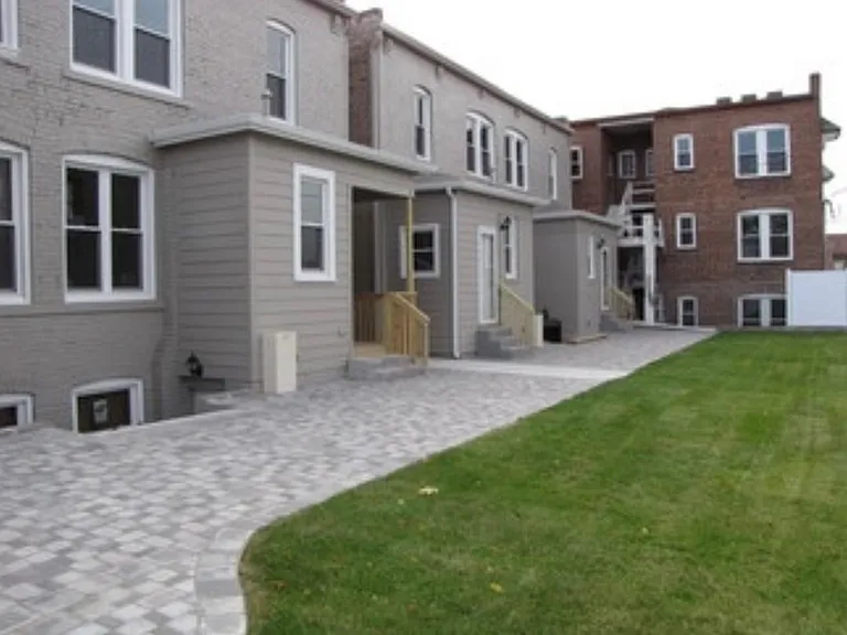 2614 Dewey Ave — Photo 14