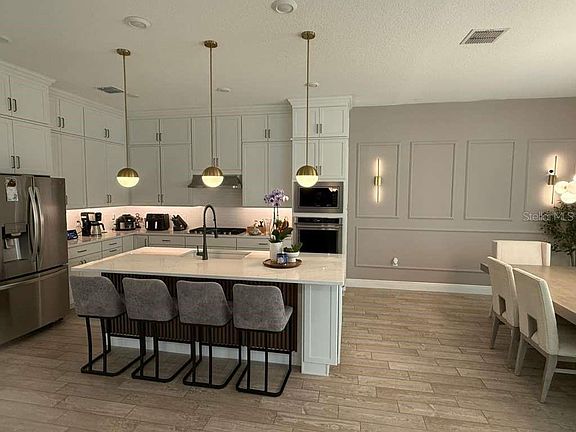 4th image of 10275 PARK ESTATES AVENUE