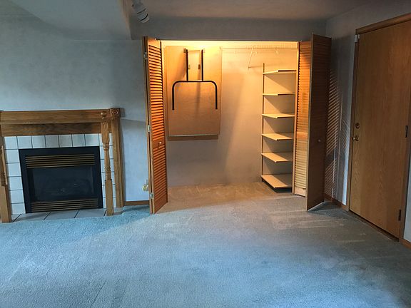 Office or creative closet 